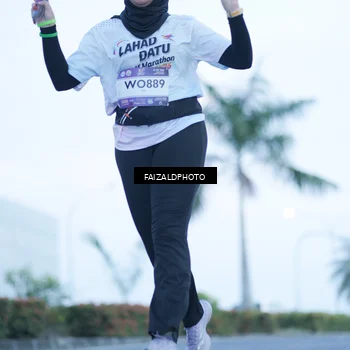 Runner Photo 7754171