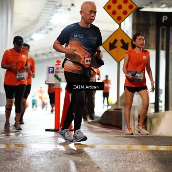 Runner Photo 7754183