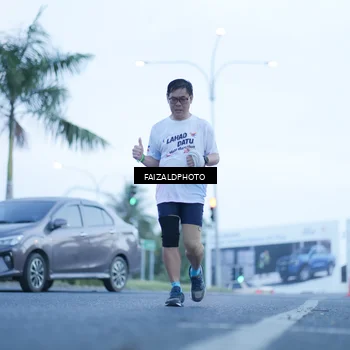 Runner Photo 7754198