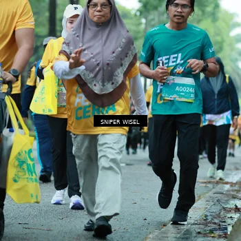 Runner Photo 7754209