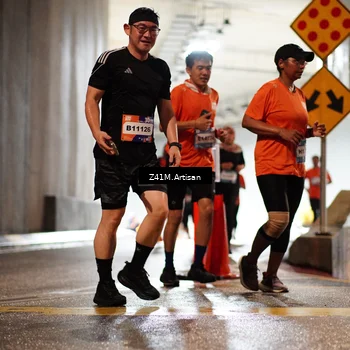 Runner Photo 7754213