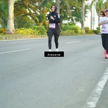 Runner Photo 7754229