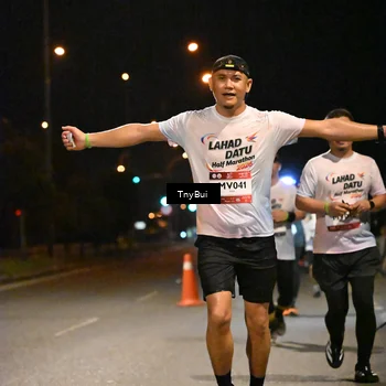 Runner Photo 7754245