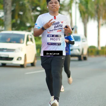 Runner Photo 7754268