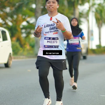 Runner Photo 7754269