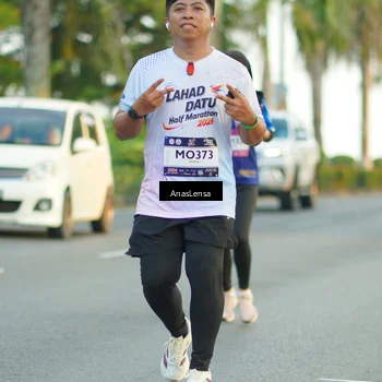 Runner Photo 7754275