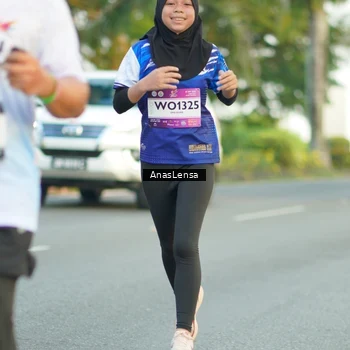Runner Photo 7754286