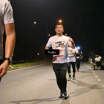Runner Photo 7754291