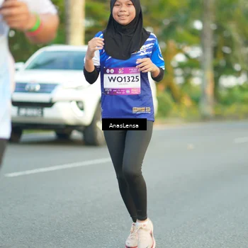Runner Photo 7754310