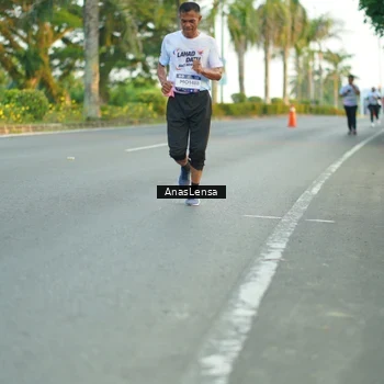Runner Photo 7754328