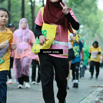 Runner Photo 7754340
