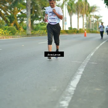 Runner Photo 7754355