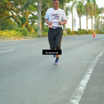 Runner Photo 7754359