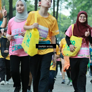 Runner Photo 7754371