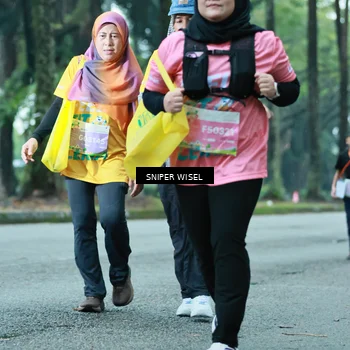 Runner Photo 7754373