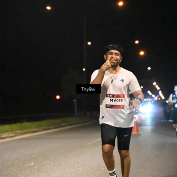 Runner Photo 7754379