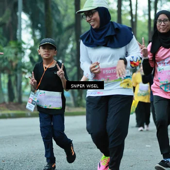 Runner Photo 7754381