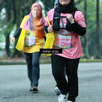 Runner Photo 7754390