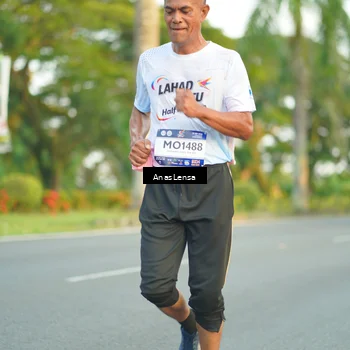 Runner Photo 7754401