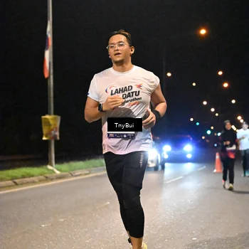 Runner Photo 7754467