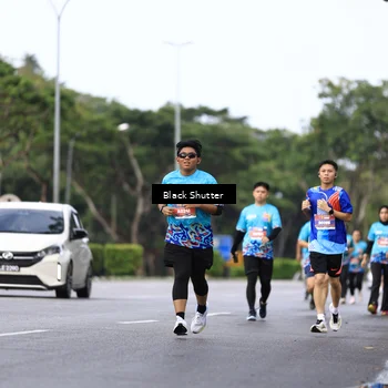 Runner Photo 7754473