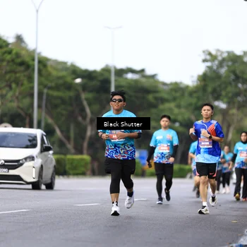 Runner Photo 7754475