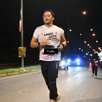 Runner Photo 7754516
