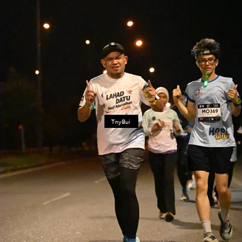 Runner Photo 7754583