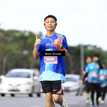 Runner Photo 7754586
