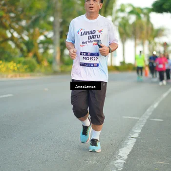 Runner Photo 7754595