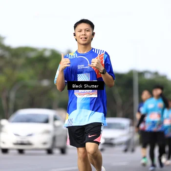 Runner Photo 7754606