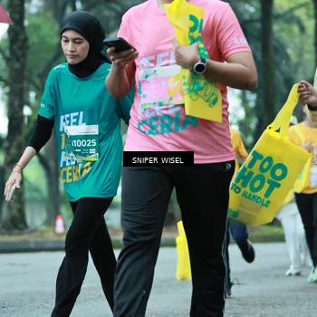 Runner Photo 7754624