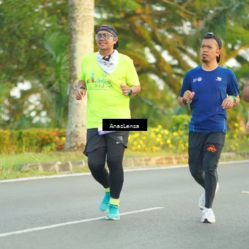 Runner Photo 7754645