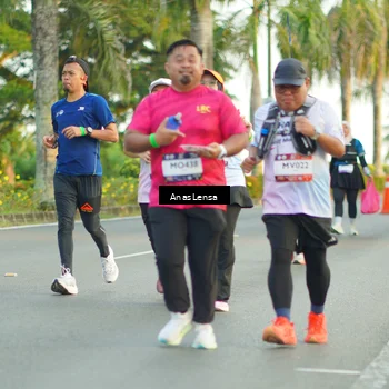 Runner Photo 7754646