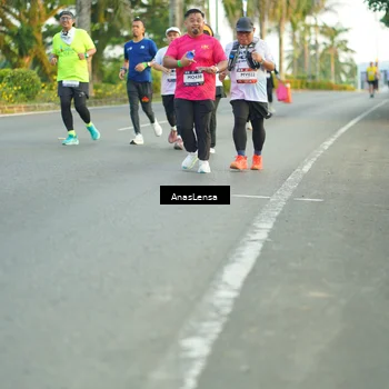 Runner Photo 7754647