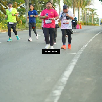 Runner Photo 7754649