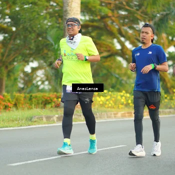 Runner Photo 7754655