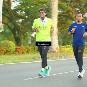 Runner Photo 7754658