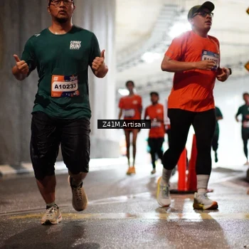 Runner Photo 7754672