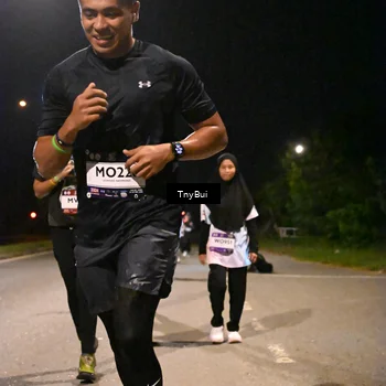 Runner Photo 7754740