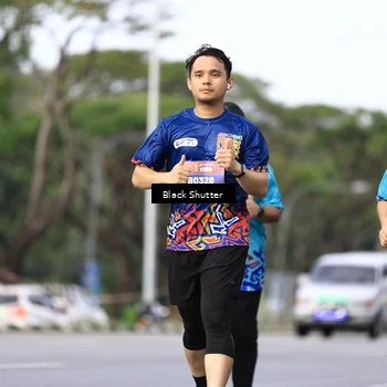 Runner Photo 7754750