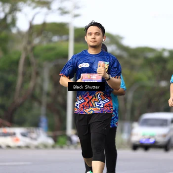 Runner Photo 7754756