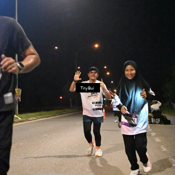 Runner Photo 7754759