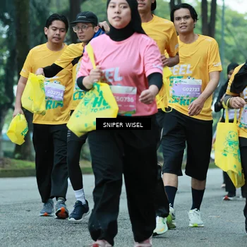 Runner Photo 7754775