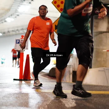 Runner Photo 7754785