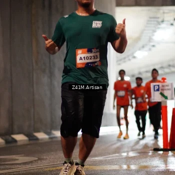 Runner Photo 7754848