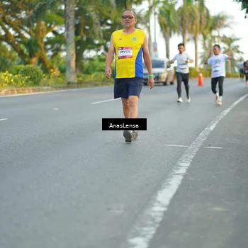 Runner Photo 7754886