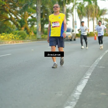 Runner Photo 7754889