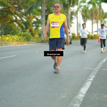 Runner Photo 7754895