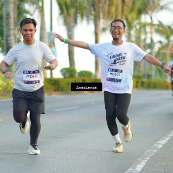 Runner Photo 7754923